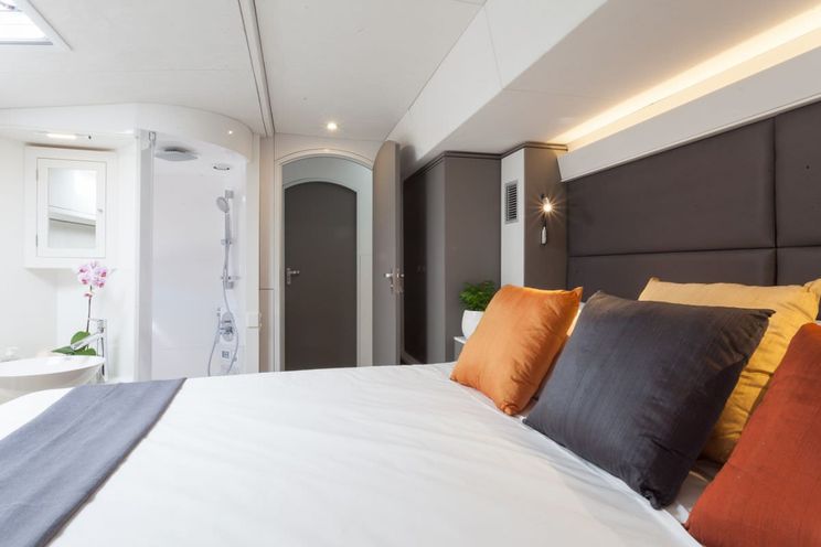 Charter Yacht OUT OF OFFICE - Voyage 65 - 5 Cabins - Tortola - Anegada - Virgin Gorda - BVI - Caribbean