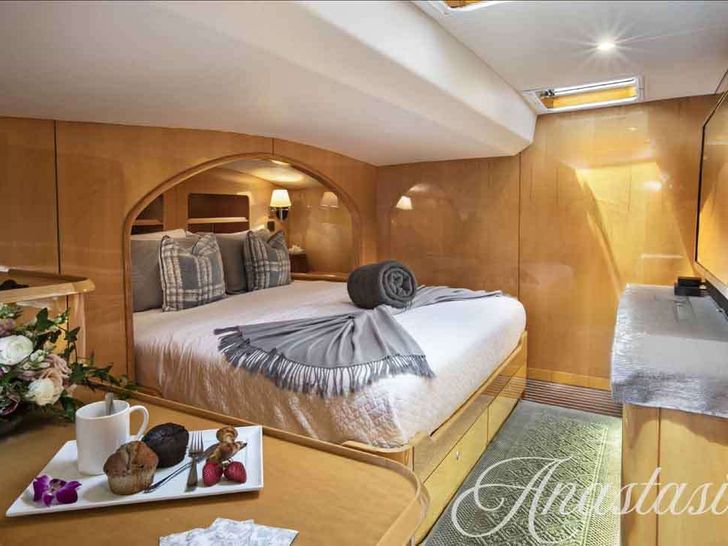 Sweet Ann Marie(ex Anastasia)- Master Cabin Sweet Ann Marie(ex Anastasia)- Master Cabin