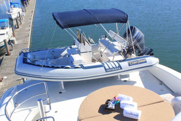 Charter Yacht CEDAR ISLAND - Lazarra 106 - 4 Cabins - Newport - Rhode Island - Long Island Sound - Nassau - Staniel Cay - Exumas