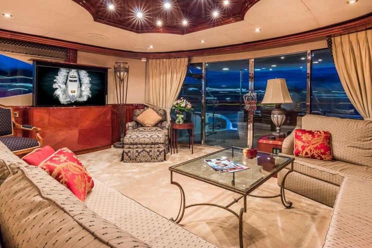 Charter Yacht CEDAR ISLAND - Lazarra 106 - 4 Cabins - Newport - Rhode Island - Long Island Sound - Nassau - Staniel Cay - Exumas