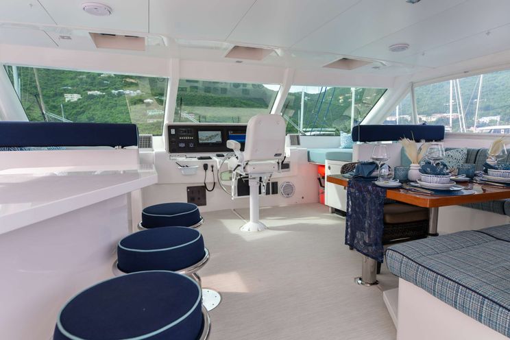 Charter Yacht MUCHO GUSTO - Horizon 65 Power Cat - 3 Cabins - Nassau - Highbourne Cay - Exuma Cay - Caribbean