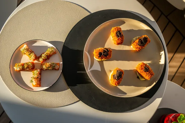 Charter Yacht 4A - Sanlorenzo 40 Alloy - 5 Cabins - Whitsunday Islands - Great Barrier Reef - Australia