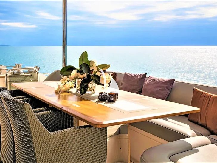 4LIFE Princess 85 aft deck alfresco dining 4LIFE Princess 85 aft deck alfresco dining