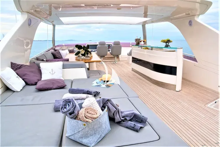 Charter Yacht 4LIFE - Princess 85 - 4 Cabins - Athens - Mykonos - Cyclades - Greece