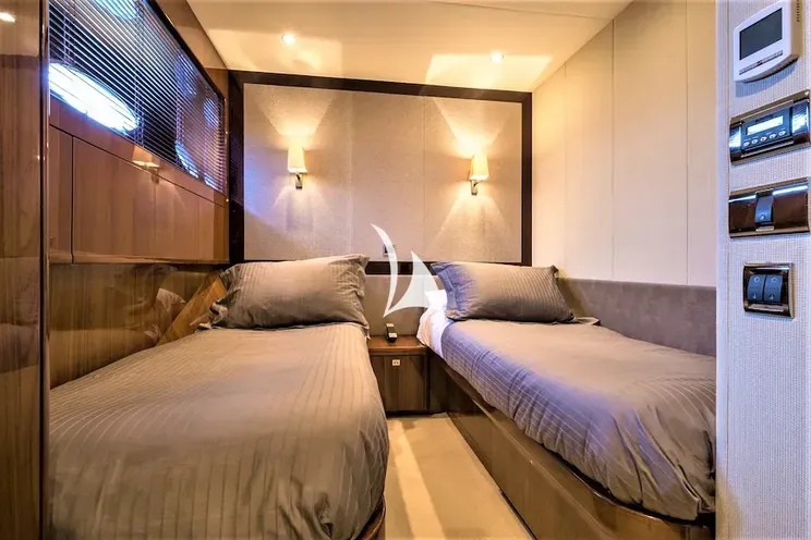 Charter Yacht 4LIFE - Princess 85 - 4 Cabins - Athens - Mykonos - Cyclades - Greece