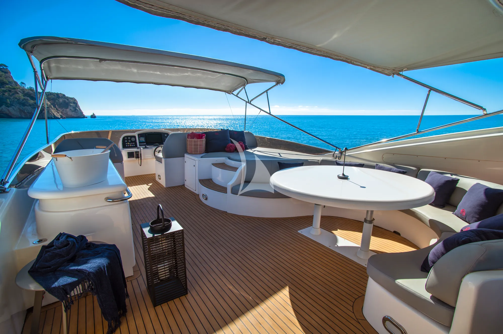 Charter Yacht 4T`S - Astondoa 26m - 5 Cabins - Ibiza - Palma - Mallorca - Balearics - Spain