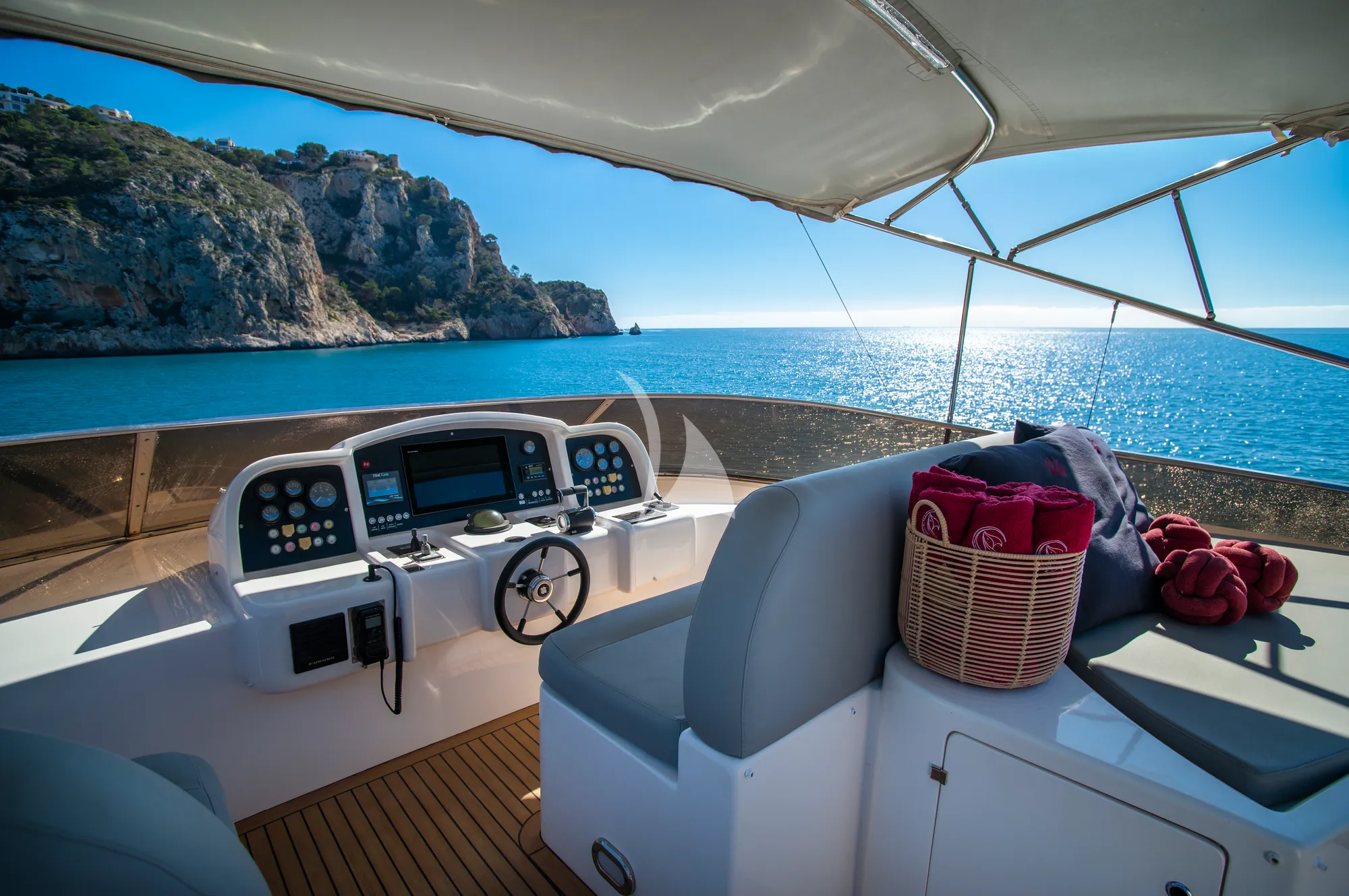 Charter Yacht 4T`S - Astondoa 26m - 5 Cabins - Ibiza - Palma - Mallorca - Balearics - Spain