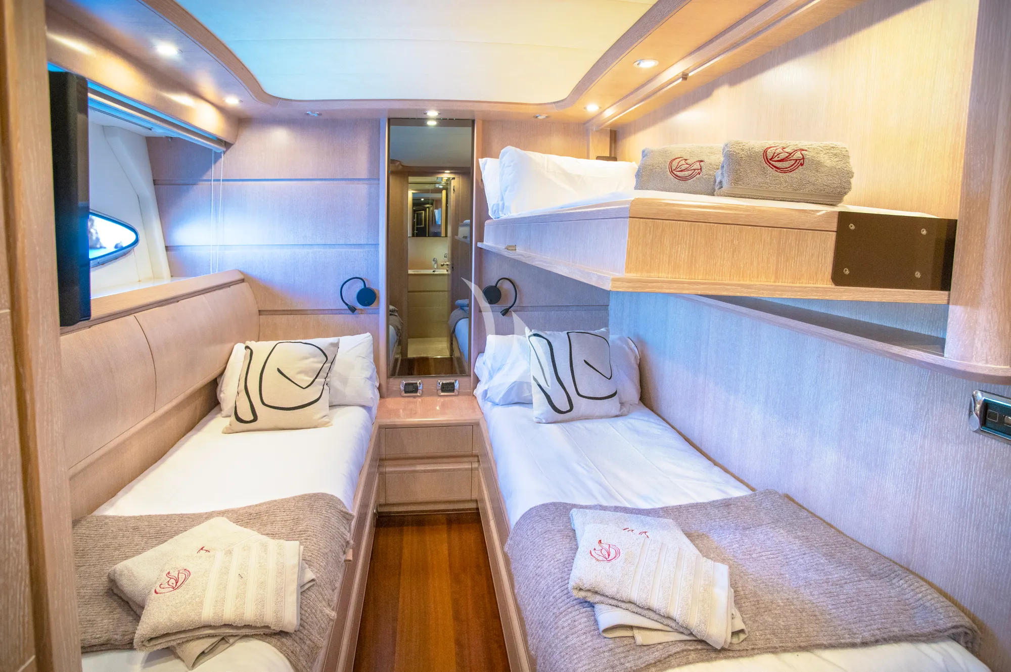 Charter Yacht 4T`S - Astondoa 26m - 5 Cabins - Ibiza - Palma - Mallorca - Balearics - Spain