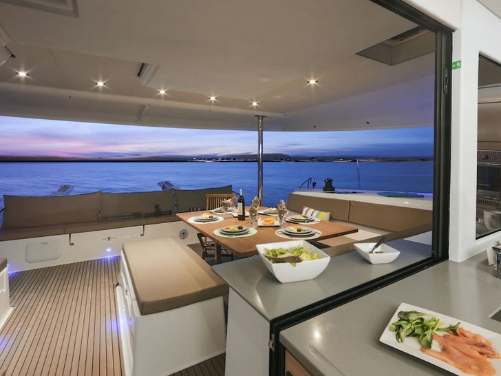 NOWHERE Fountaine Pajot Saba 50 - aft deck NOWHERE Fountaine Pajot Saba 50 - aft deck