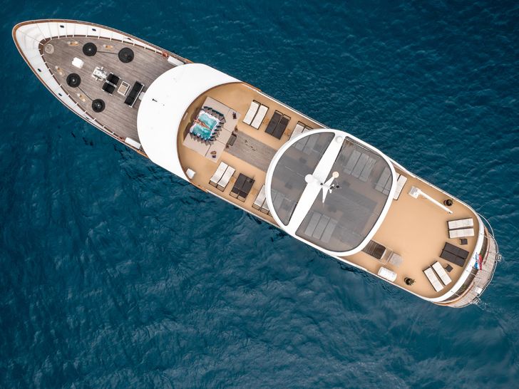 KARIZMA Custom 48m - top aerial shot KARIZMA Custom 48m - top aerial shot