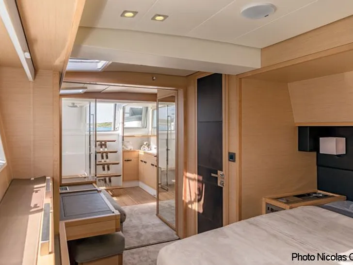 CUTE LITTLE CAT Lagoon 630 - master cabin other angle CUTE LITTLE CAT Lagoon 630 - master cabin other angle