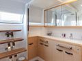 CUTE LITTLE CAT Lagoon 630 - master cabin bathroom CUTE LITTLE CAT Lagoon 630 - master cabin bathroom