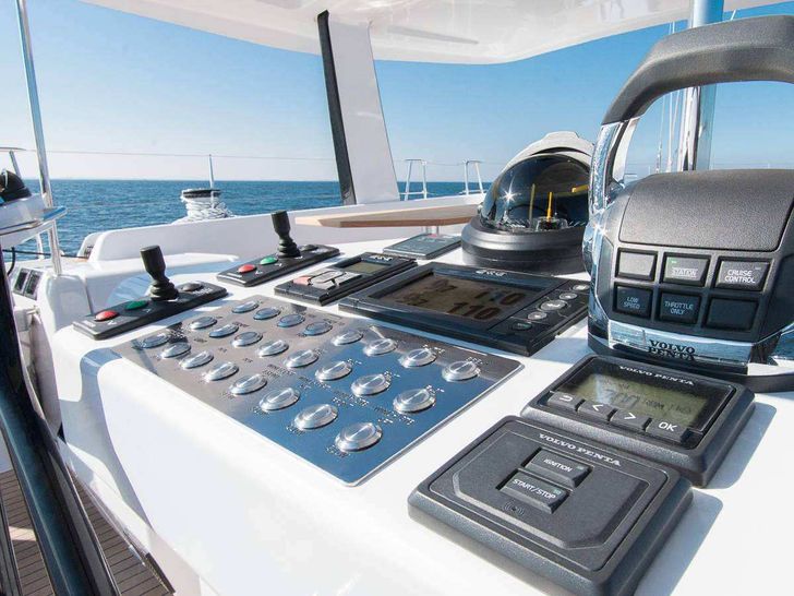 ALIZEE Hanse 675 - helm ALIZEE Hanse 675 - helm