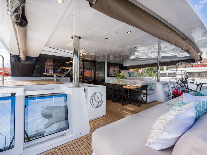 OPAL Lagoon 620 - aft deck OPAL Lagoon 620 - aft deck