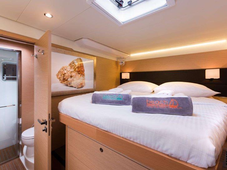 OPAL Lagoon 620 - VIP cabin OPAL Lagoon 620 - VIP cabin