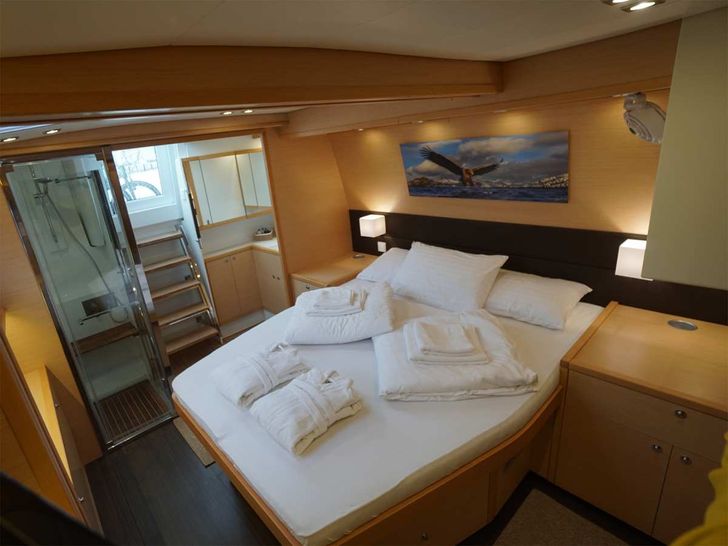 STARLIGHT Lagoon 560 master cabin wide shot STARLIGHT Lagoon 560 master cabin wide shot