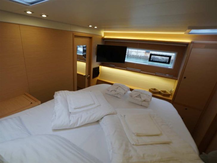 STARLIGHT Lagoon 560 VIP cabin 3 STARLIGHT Lagoon 560 VIP cabin 3
