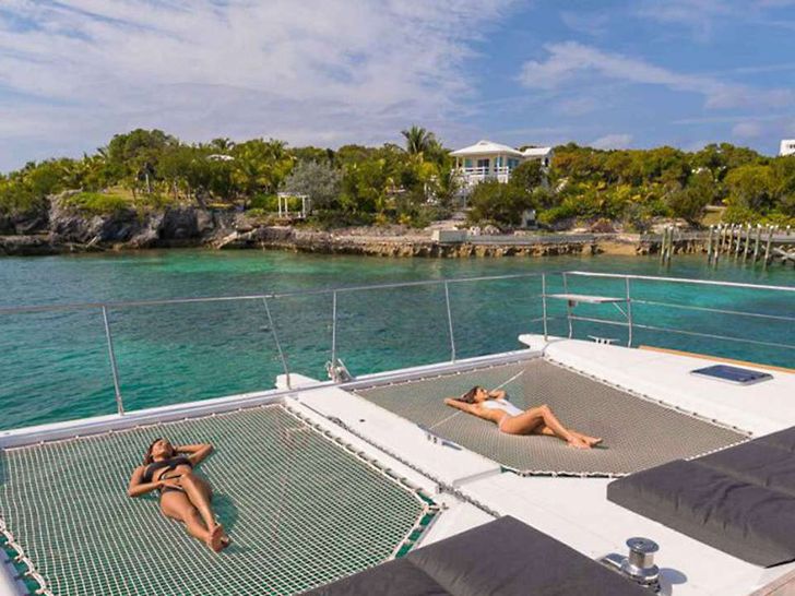 JAN'S FELION Lagoon 630 - Foredeck JAN'S FELION Lagoon 630 - Foredeck