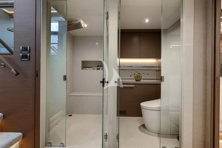 Charter Yacht 50 FIFTY - Ocean Alexander 32L - 5 Cabins - Nassau - Exumas - Bahamas