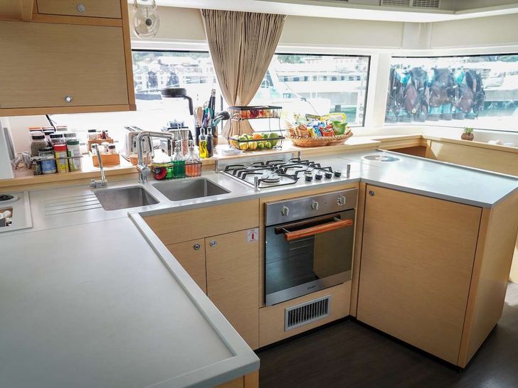 SOUTHERN COMFORT - galley SOUTHERN COMFORT - galley