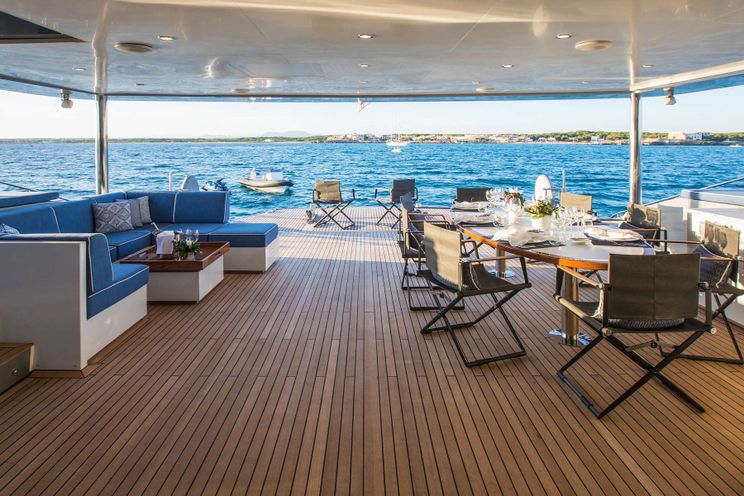 Charter Yacht CARTOUCHE - Blue Coast 95 - 4 Cabins - Greece - Corsica - Bahamas