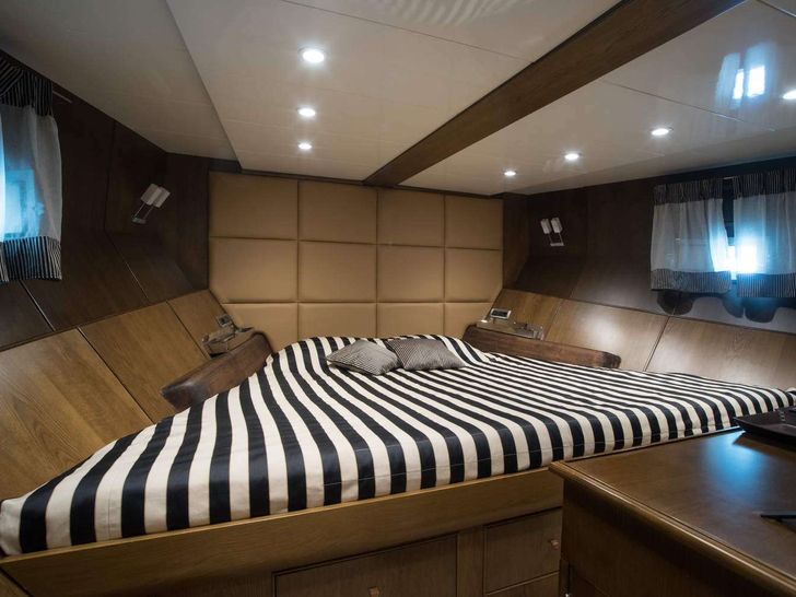 ARKTOS Custom Gulet Motor Sailor 34m - VIP cabin ARKTOS Custom Gulet Motor Sailor 34m - VIP cabin
