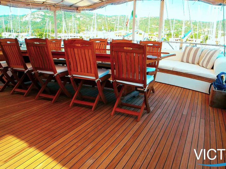 VICTORIA Fethiye Shipyard 25m Gulet - aft dining area VICTORIA Fethiye Shipyard 25m Gulet - aft dining area