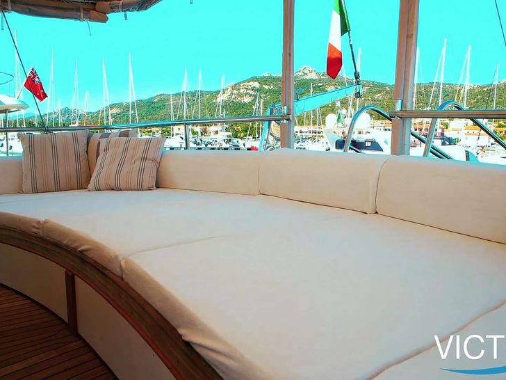 VICTORIA Fethiye Shipyard 25m Gulet - cushioned sun beds VICTORIA Fethiye Shipyard 25m Gulet - cushioned sun beds