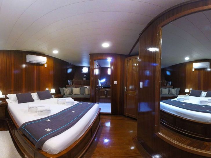 VICTORIA Fethiye Shipyard 25m Gulet - master cabin VICTORIA Fethiye Shipyard 25m Gulet - master cabin