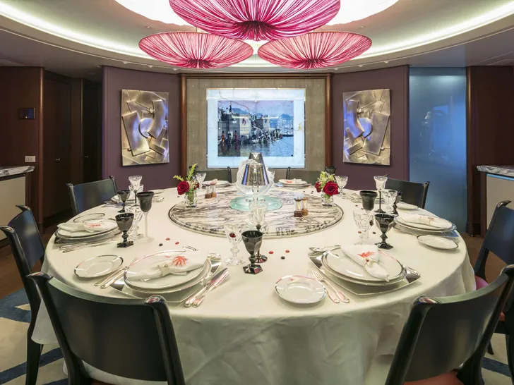 PEGASUS Feadship 52m - main dining area PEGASUS Feadship 52m - main dining area