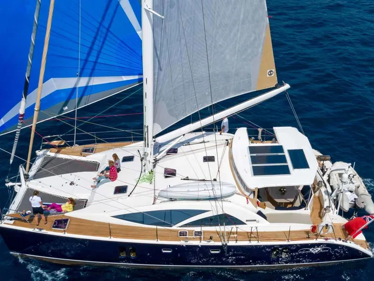 CURANTA CRIDHE Discovery 50 - sailing CURANTA CRIDHE Discovery 50 - sailing