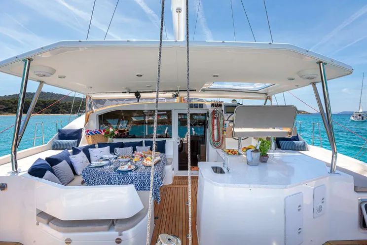 Charter Yacht CURANTA CRIDHE - Discovery 50 - 3 Cabins - Olbia - Porto Rotondo - La Maddalena - Sardinia - Italy