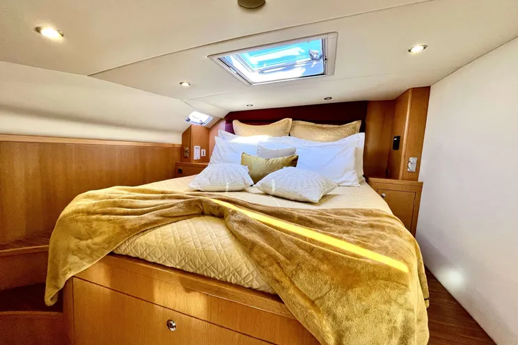 Charter Yacht CURANTA CRIDHE - Discovery 50 - 3 Cabins - Olbia - Porto Rotondo - La Maddalena - Sardinia - Italy