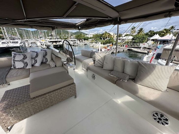 BAGHEERA L620 Lagoon 620 - flybridge BAGHEERA L620 Lagoon 620 - flybridge