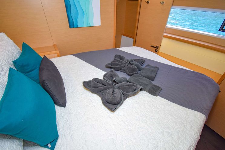 Charter Yacht SHANGRI LA - Lagoon 52 - 4 Cabins - St Thomas - St John - Virgin Islands