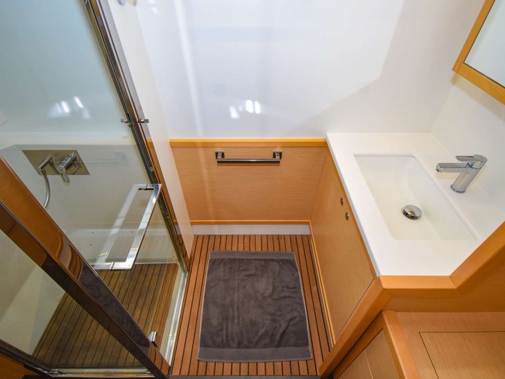 Shangri La - Bathroom Shangri La - Bathroom