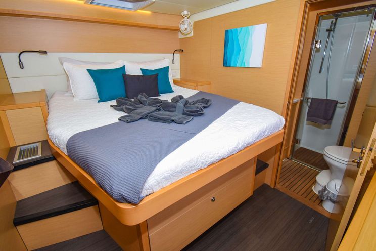 Charter Yacht SHANGRI LA - Lagoon 52 - 4 Cabins - St Thomas - St John - Virgin Islands