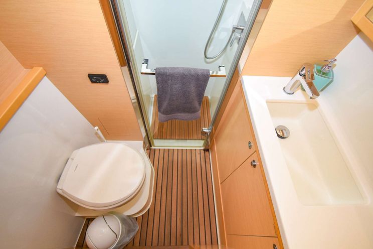 Charter Yacht SHANGRI LA - Lagoon 52 - 4 Cabins - St Thomas - St John - Virgin Islands