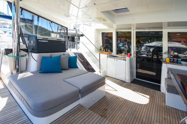Charter Yacht SHANGRI LA - Lagoon 52 - 4 Cabins - St Thomas - St John - Virgin Islands
