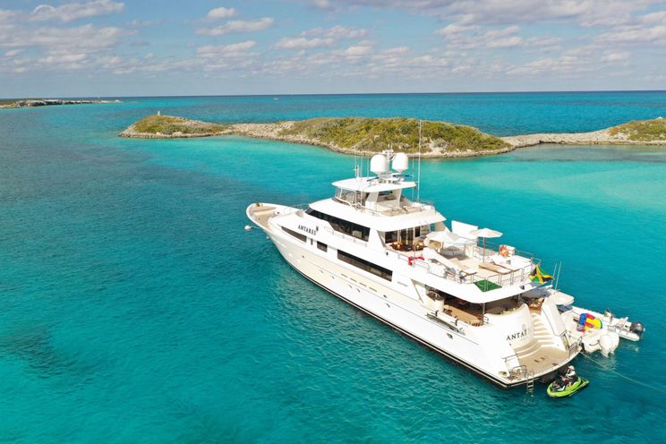 Charter Yacht ANTARES - Westport 130 - 5 Cabins - Bahamas - Nassau - Staniel Cay - Exumas