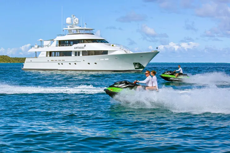 Charter Yacht ANTARES - Westport 130 - 5 Cabins - Bahamas - Nassau - Staniel Cay - Exumas