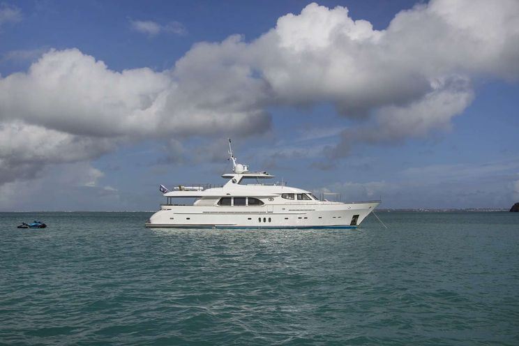 Charter Yacht PURA VIDA - Moonen 98 - 4 Cabins - Nassau - Marsh Harbour - Bahamas - Caribbean