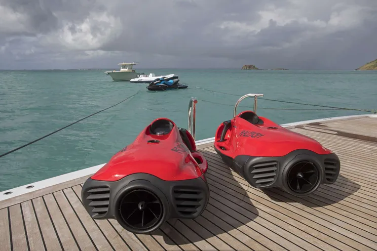 Charter Yacht PURA VIDA - Moonen 98 - 4 Cabins - Nassau - Marsh Harbour - Bahamas - Caribbean