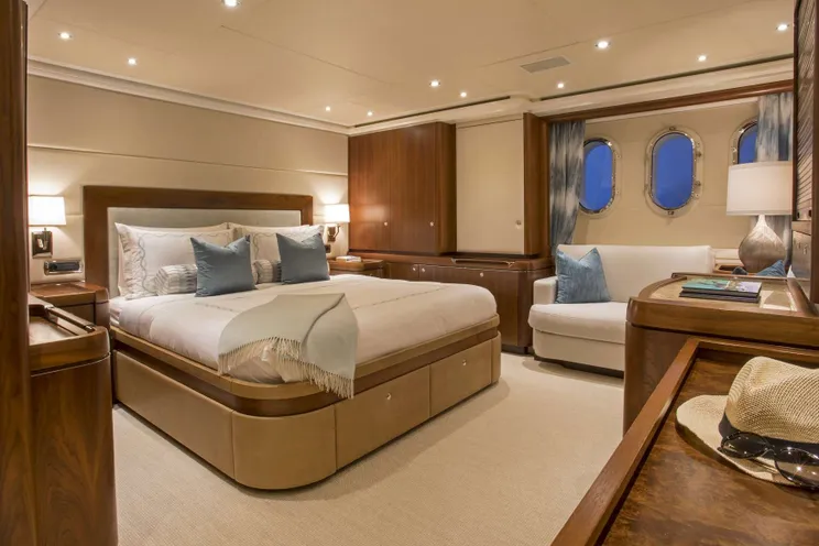 Charter Yacht PURA VIDA - Moonen 98 - 4 Cabins - Nassau - Marsh Harbour - Bahamas - Caribbean