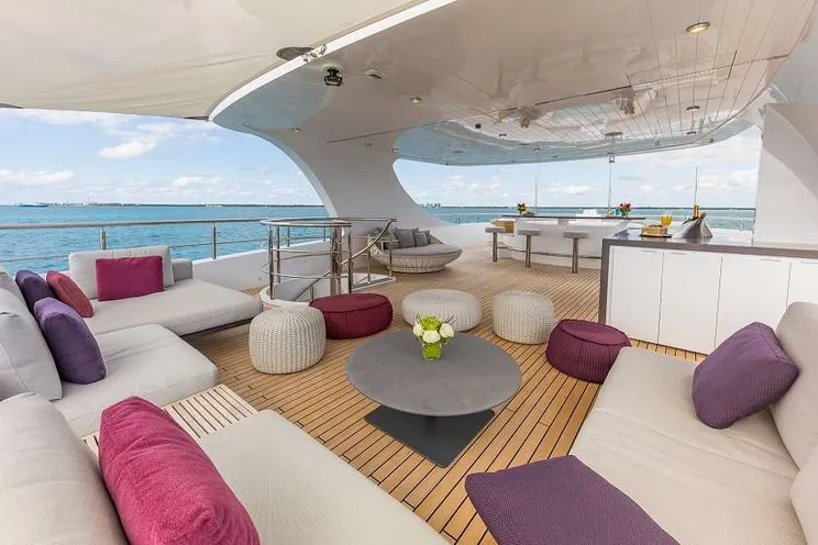 Charter Yacht BIG SKY - Oceanfast 48m - 5 Cabins - Papeete - Moorea - Tahiti
