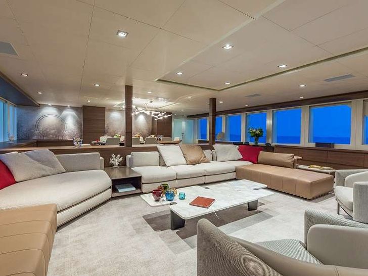 BIG SKY Oceanfast 48m - saloon BIG SKY Oceanfast 48m - saloon