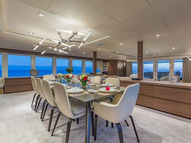 BIG SKY Oceanfast 48m - indoor dining area BIG SKY Oceanfast 48m - indoor dining area