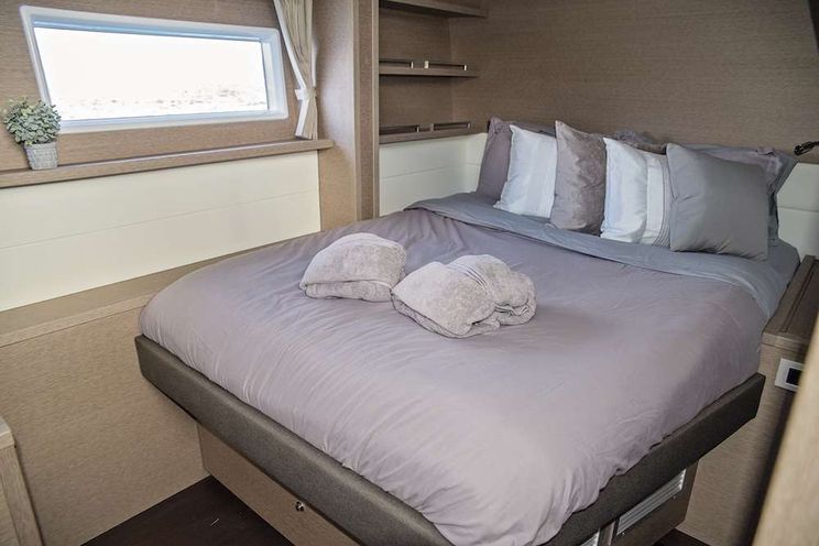 Charter Yacht ISLAND HOPPIN - Lagoon 52 - 4 Cabins - St Thomas - St John - St Croix