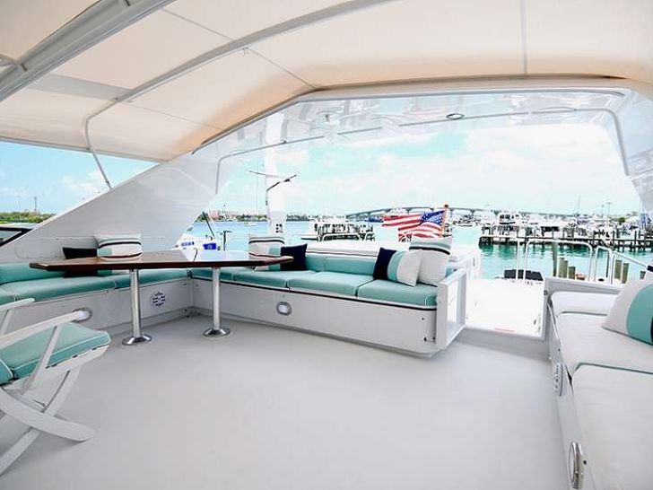 IMPULSE Broward 87 - flybridge IMPULSE Broward 87 - flybridge