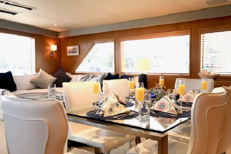 Charter Yacht IMPULSE - Broward 87 - 3 Cabins - Nassau - Exumas - Bahamas
